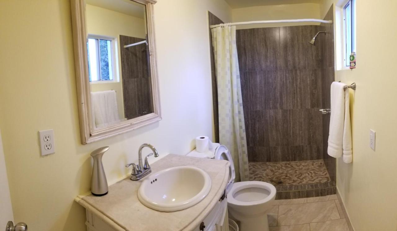 De Alamo Hostel Росарито Екстериор снимка