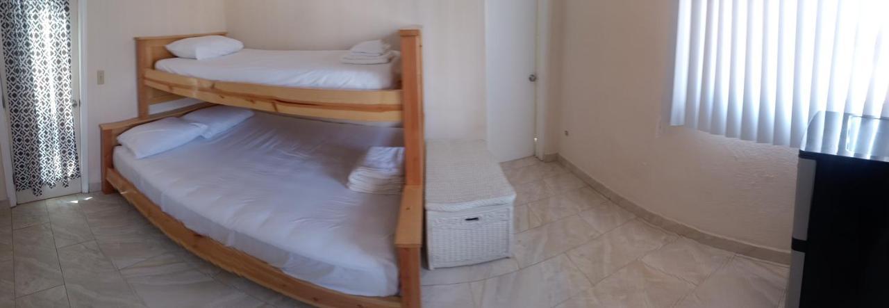 De Alamo Hostel Росарито Екстериор снимка